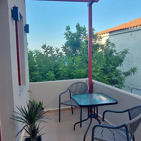 Apanema Homes In Chora *